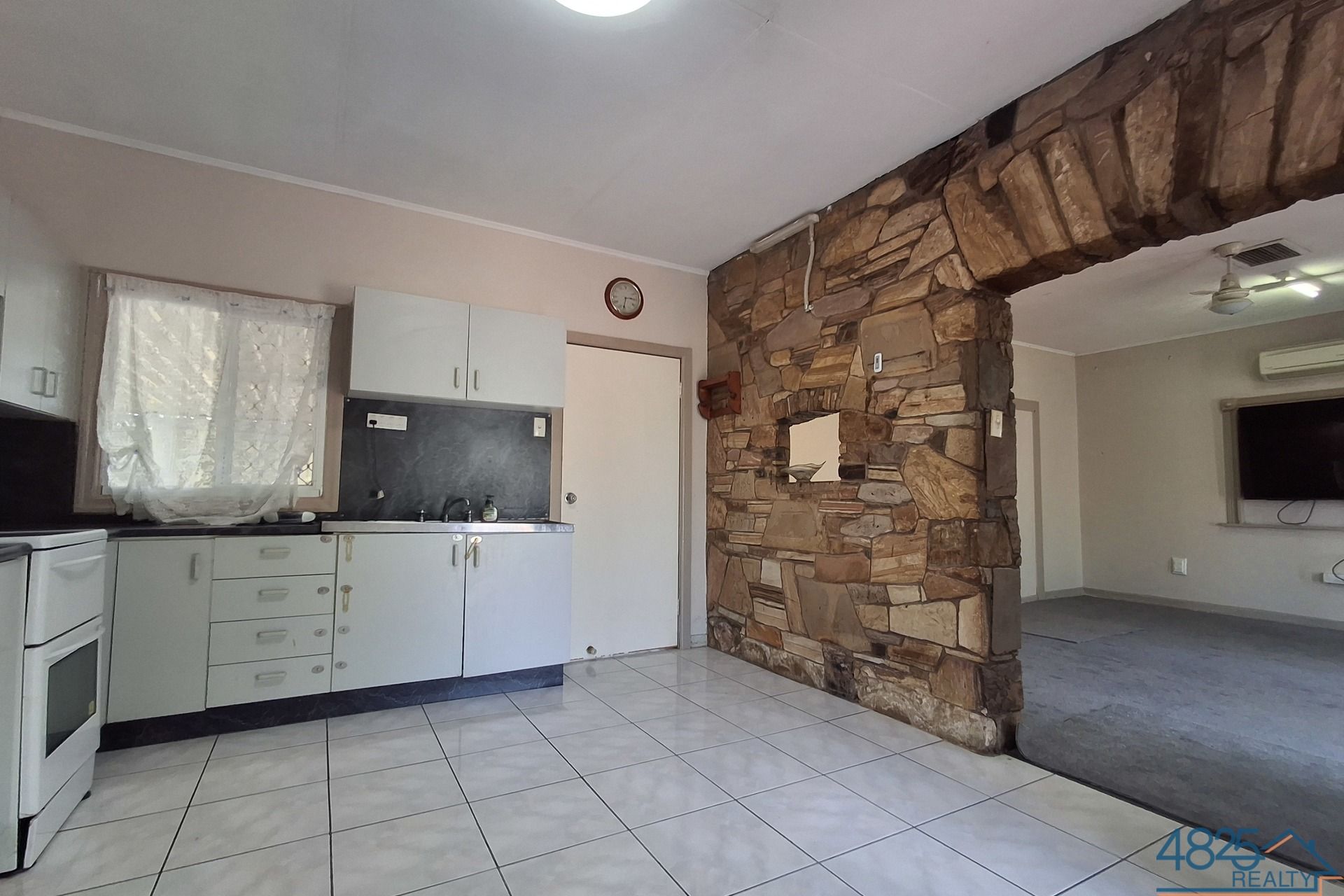 1 Milthorpe Drive Mount Isa QLD, Mount Isa City - Thumbnail 4