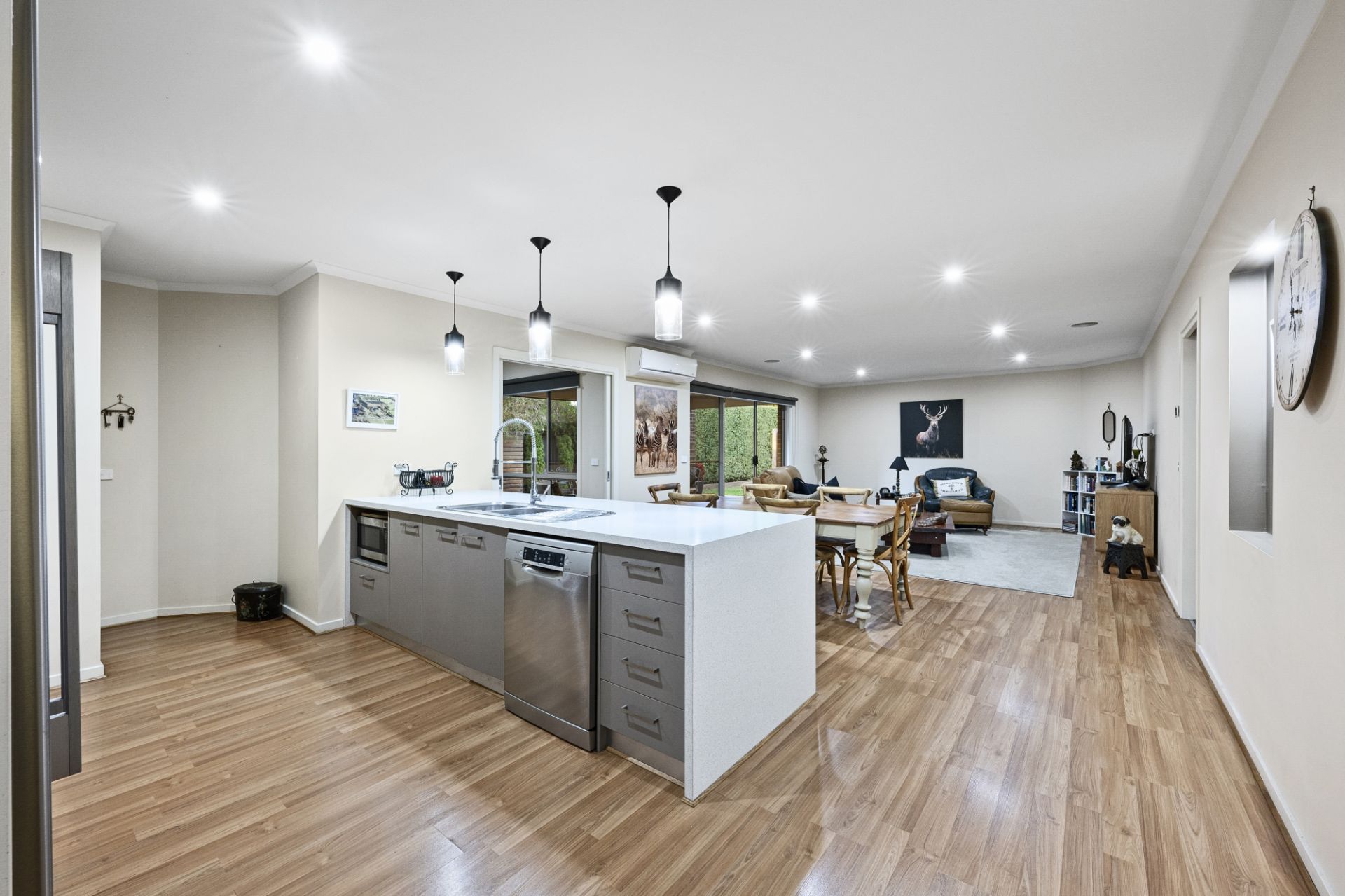 35 Dorset Drive, Alfredton, Alfredton - Thumbnail 7