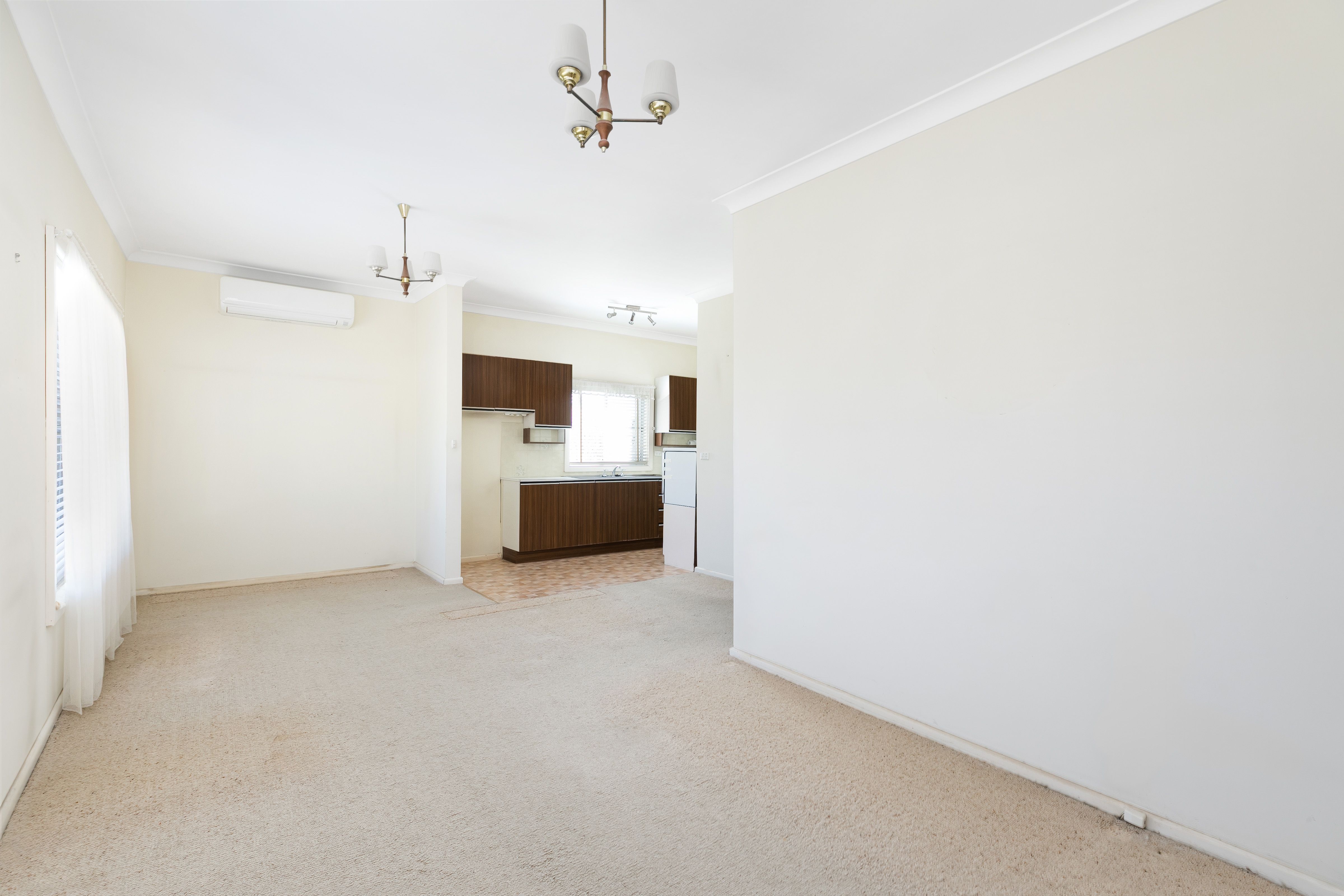 1 Whites Avenue CARINGBAH SOUTH 2229