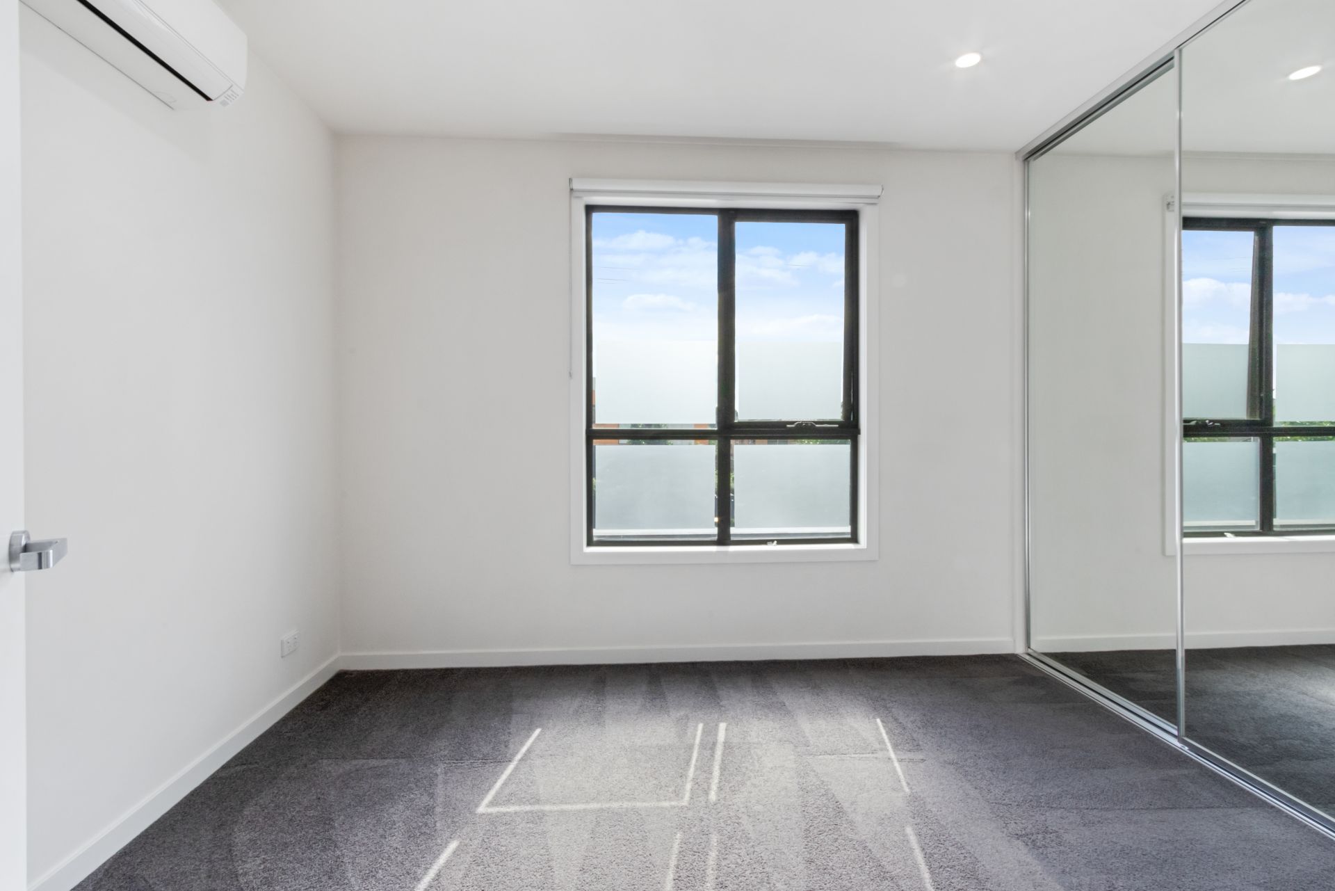 Charming 2-Bedroom Townhouse in Pascoe Vale South
