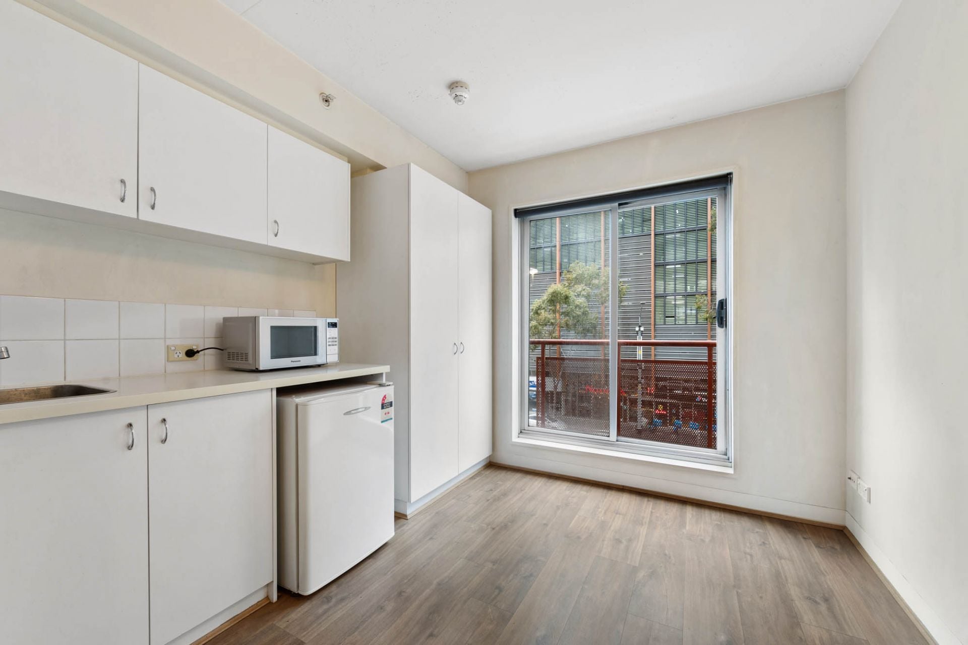 34/546 Flinders Street, Melbourne - Thumbnail 4