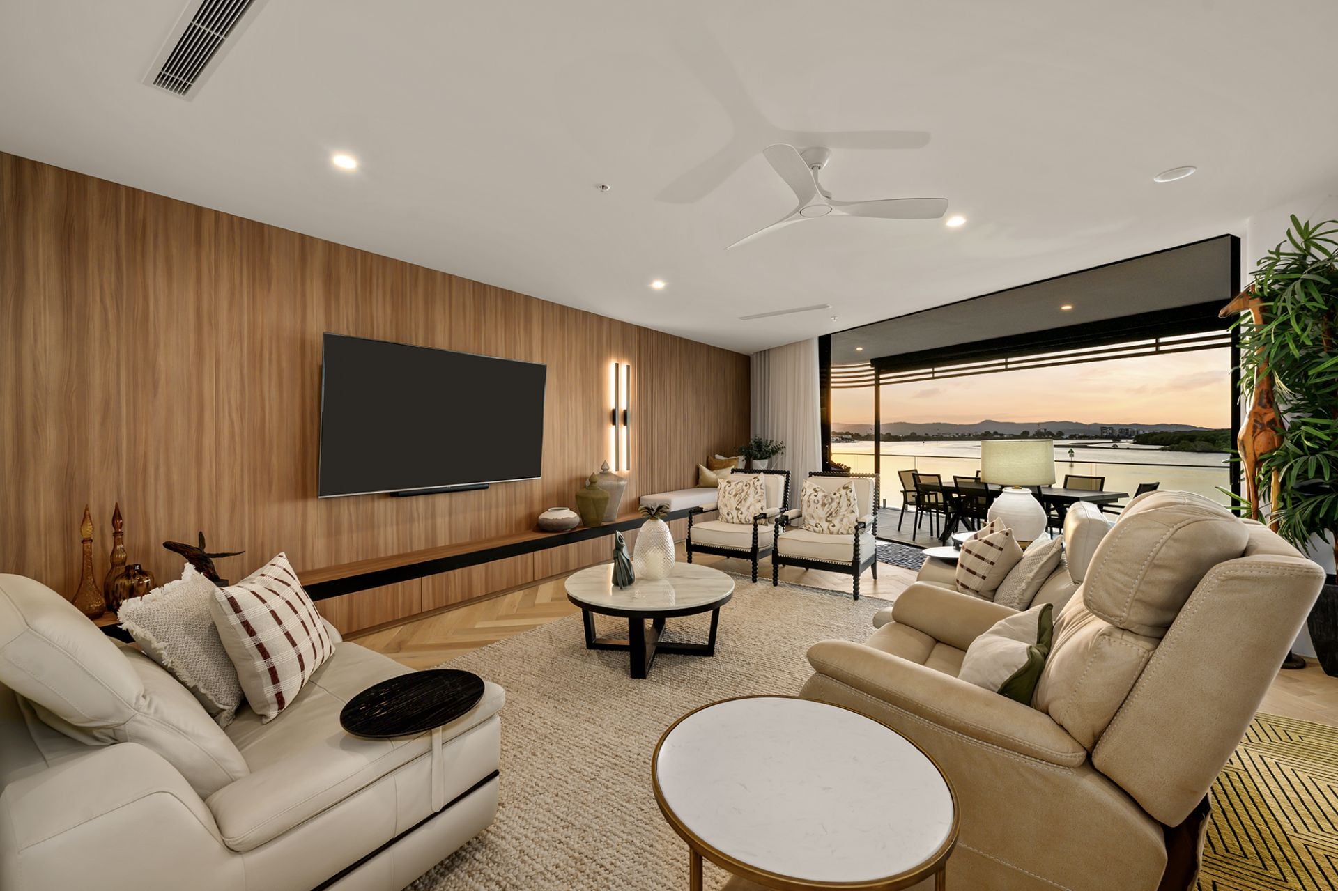 2/4 Paradise Parade, Paradise Point QLD 4216, Paradise Point - Thumbnail 6