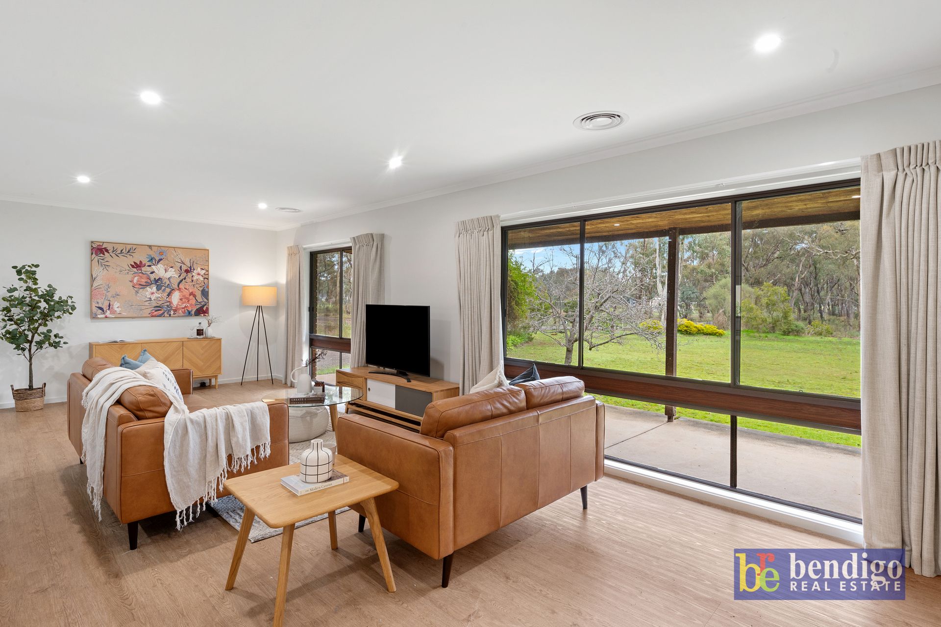 19 Fairway Drive Ascot VIC, Ascot - Thumbnail 3
