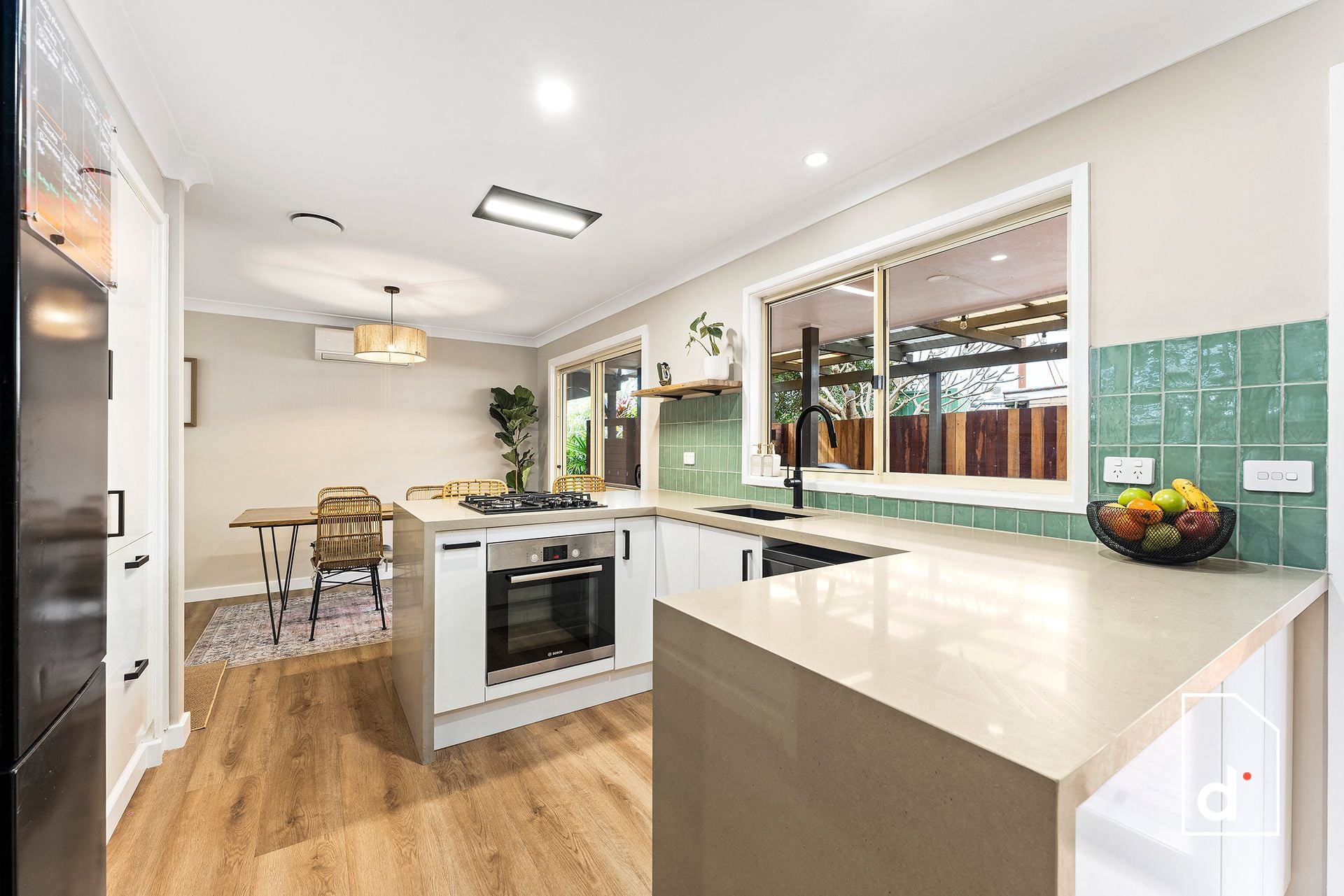 2 Dumbrell Road, Bulli NSW 2516