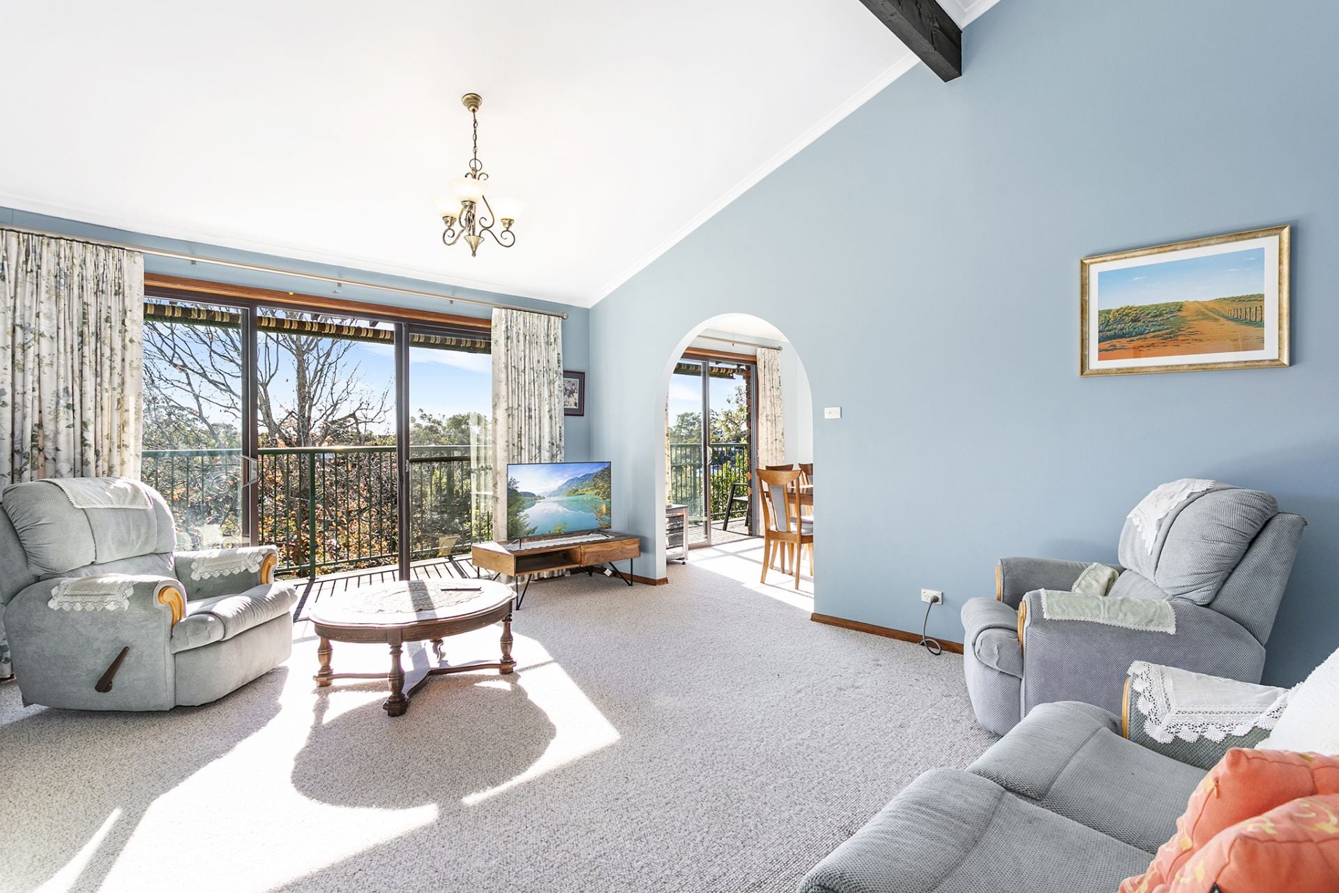 37 Vernon Avenue Gymea Bay NSW, Gymea Bay - Thumbnail 2