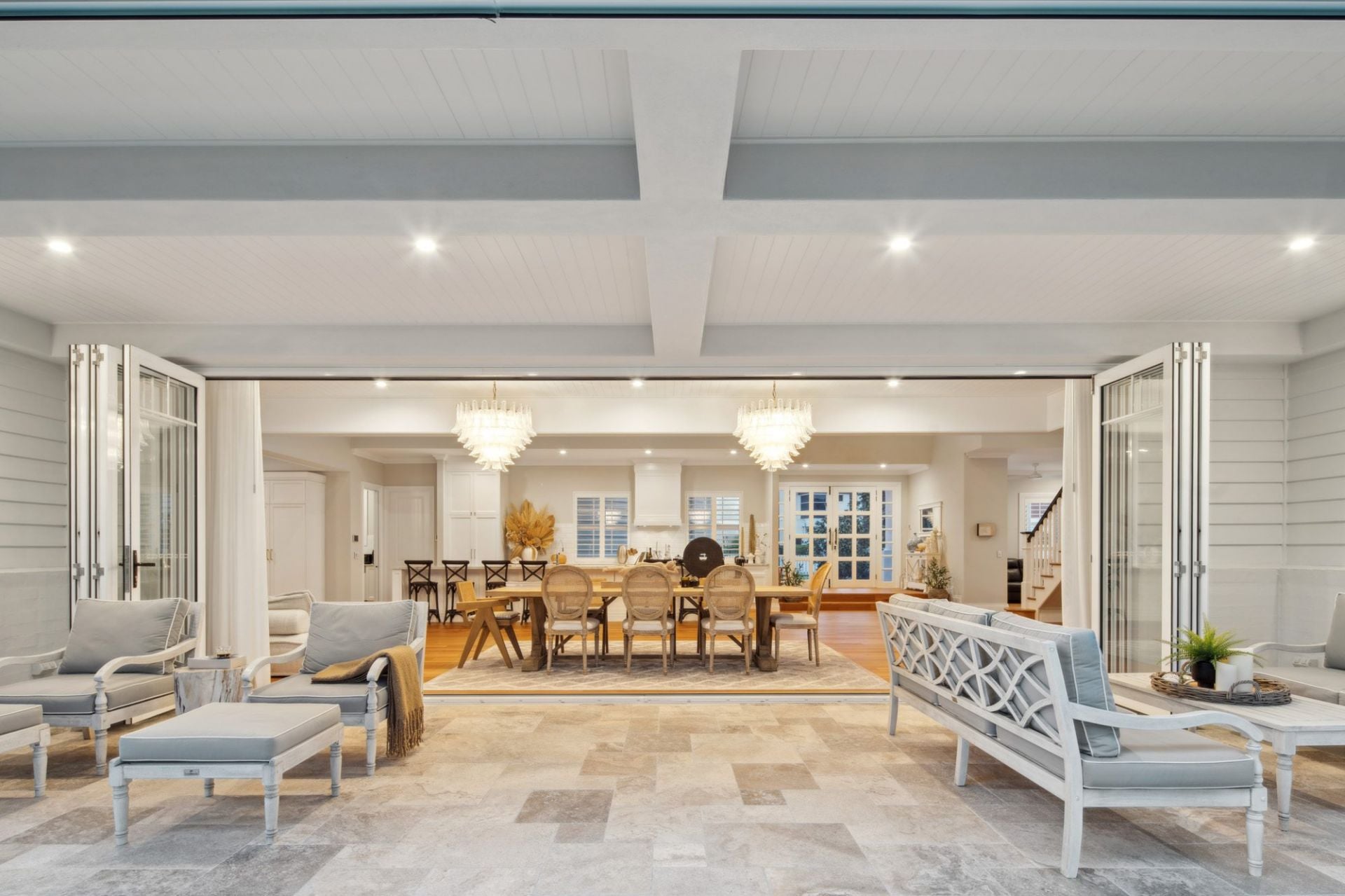 2265 Banksia Lakes Drive, Sanctuary Cove - Thumbnail 3