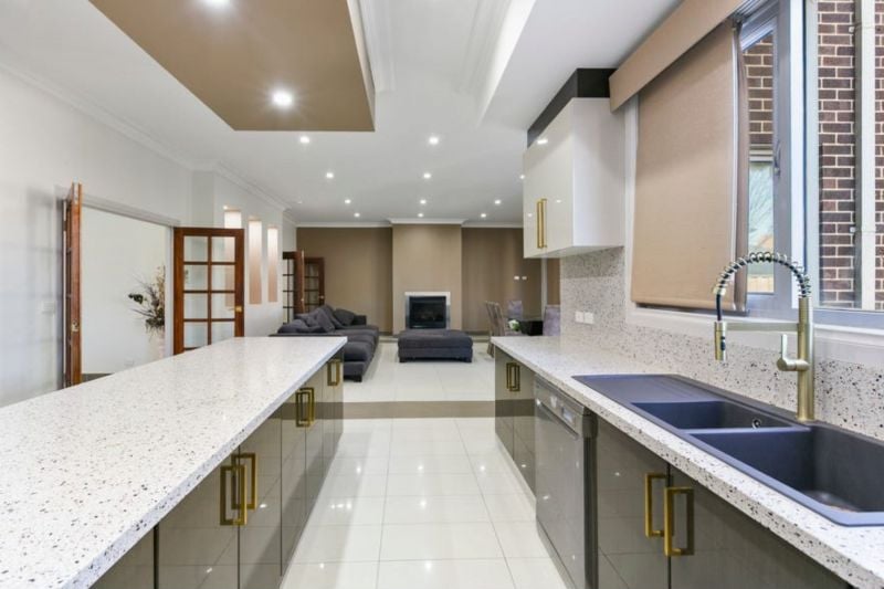 10 Wattlebird Crescent, Reservoir