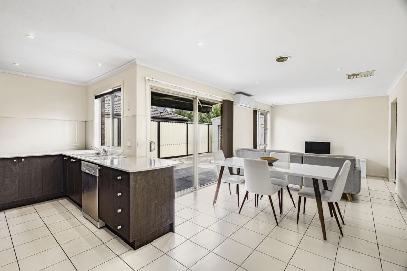 25 Anglers Drive, Epping