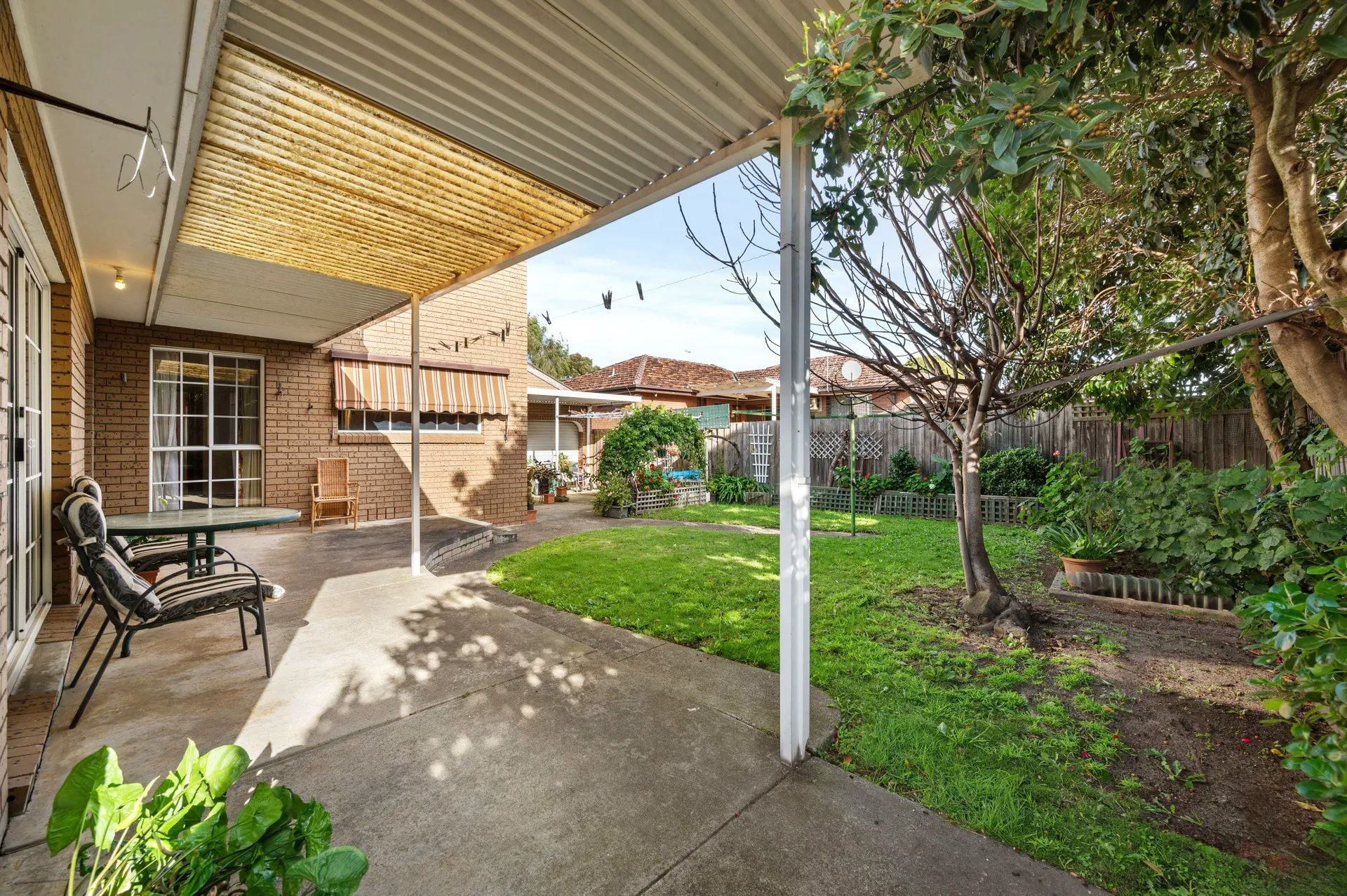 Spacious Family Living With Versatile Dual Level Design