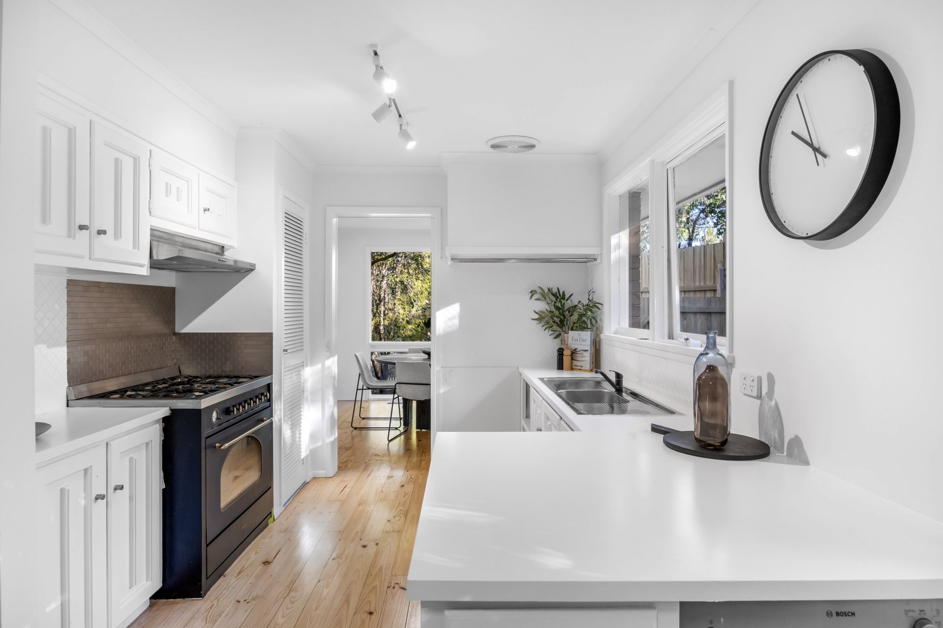 8 Mansfield Avenue, Mount Clear, Mount Clear - Thumbnail 6