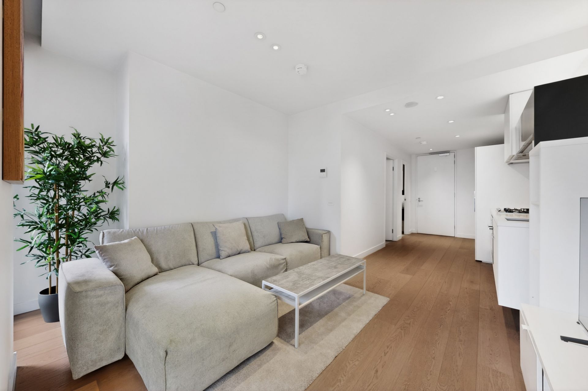 114/2 Hobson Street, South Yarra - Thumbnail 7
