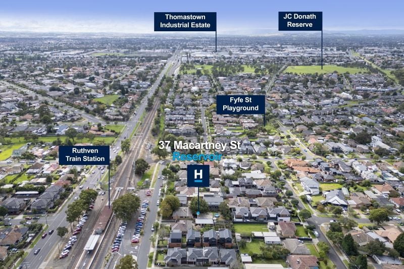 37 Macartney Street, Reservoir