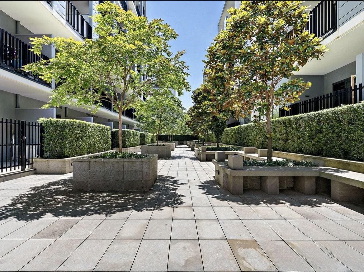 Brunswick Beauty with Light, Space & Views
