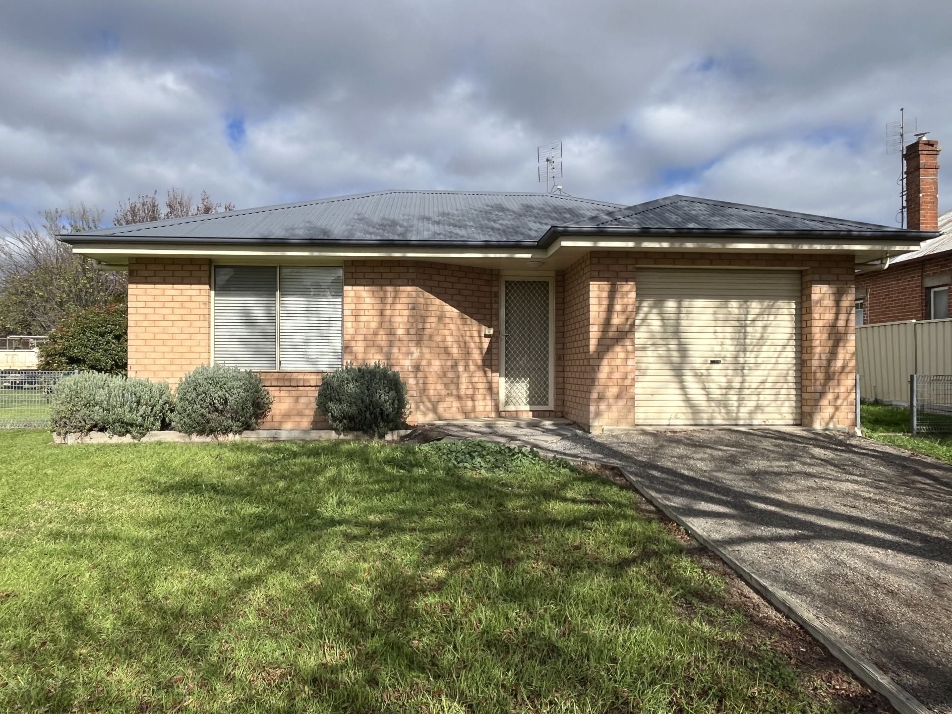 80 Brial Street, Boorowa NSW, Boorowa - Thumbnail 2