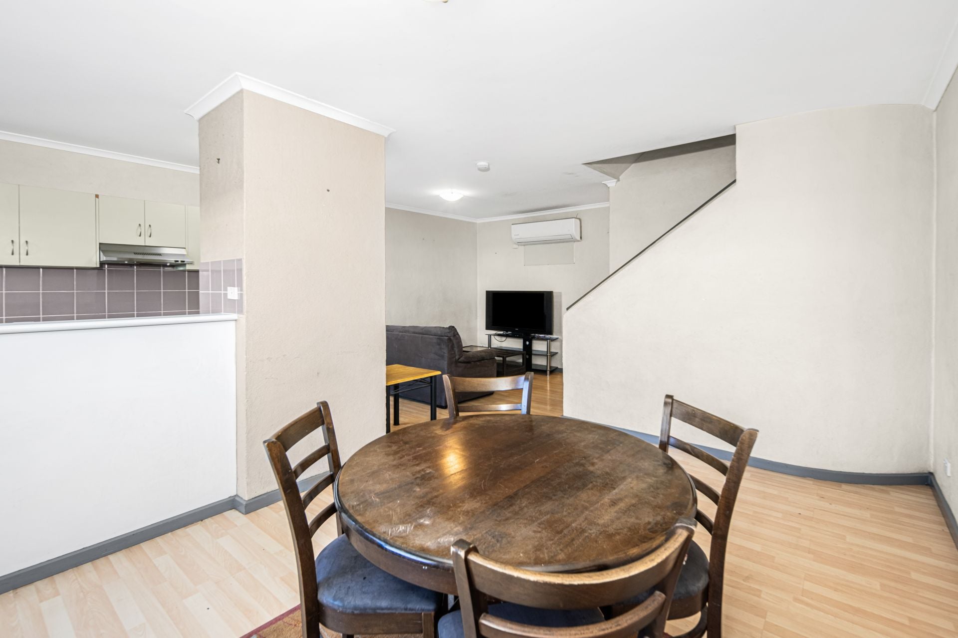 3/11 Undoolya Road East Side NT, East Side - Thumbnail 8