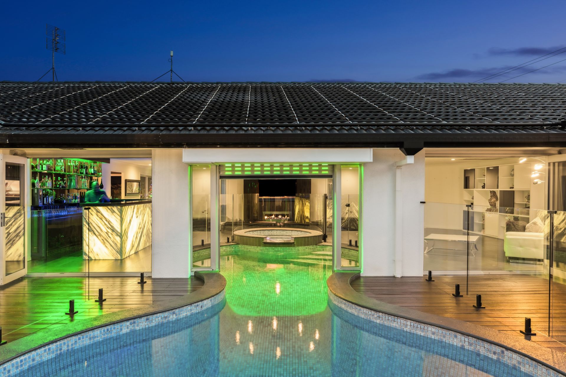 728 Nerang Broadbeach Road, Carrara - Thumbnail 7
