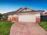 10 Ormiston Place, Narre Warren South VIC, Narre Warren South - Image 1