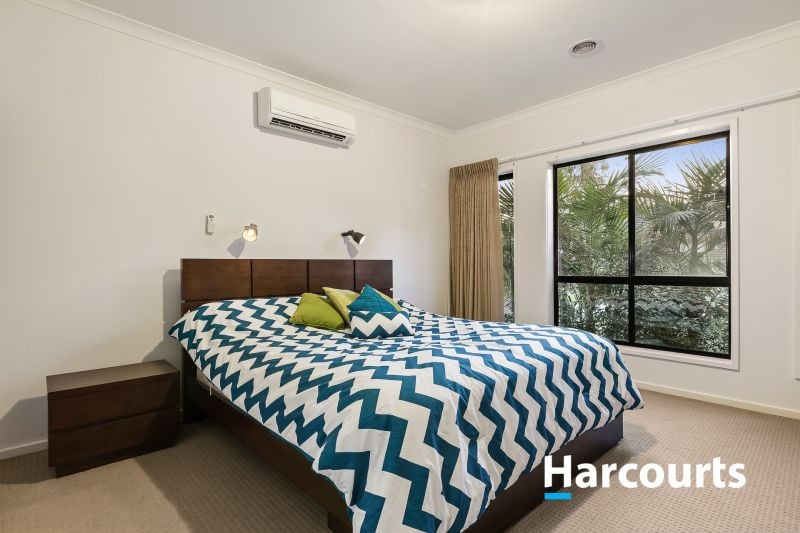 4 Howatt Place, South Morang