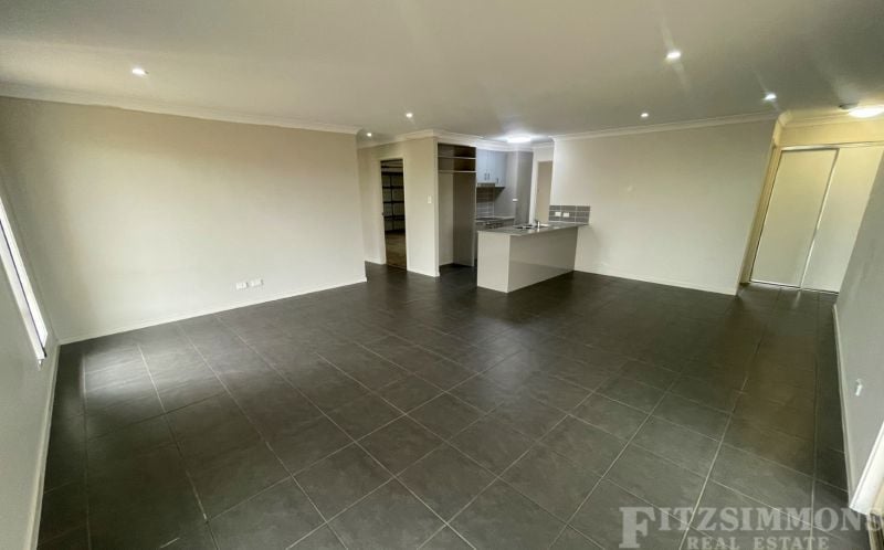 70 Gosden Drive, Dalby, Dalby - Thumbnail 3