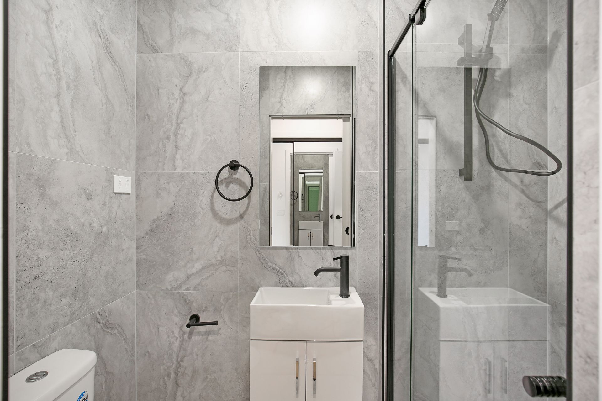 Live in Style: Modern Townhouses Designed for Comfort and Luxury