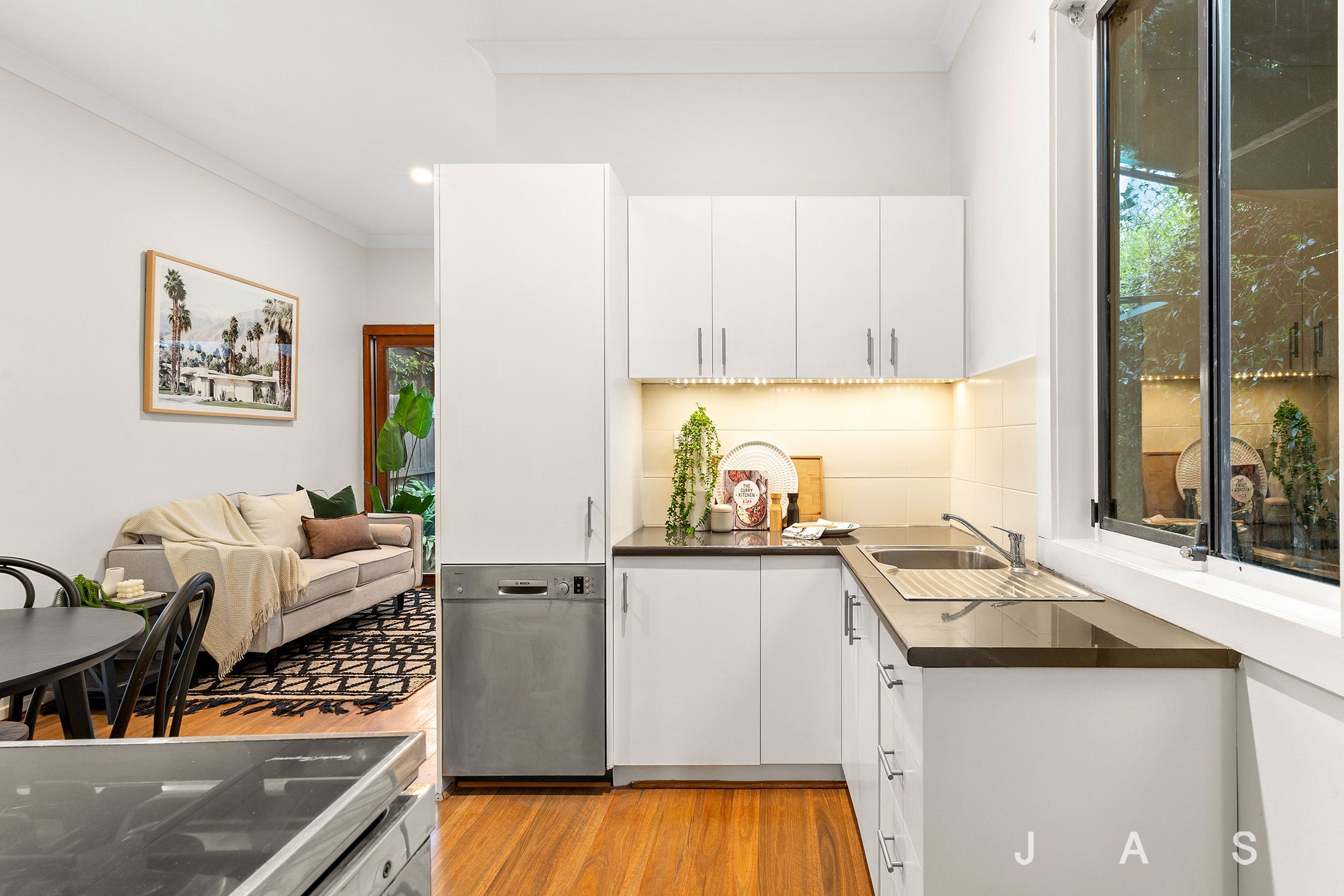 96 Cowper Street Footscray VIC, Footscray - Thumbnail 4