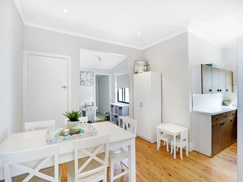 15 Paddison Avenue, GYMEA, Gymea - Thumbnail 3