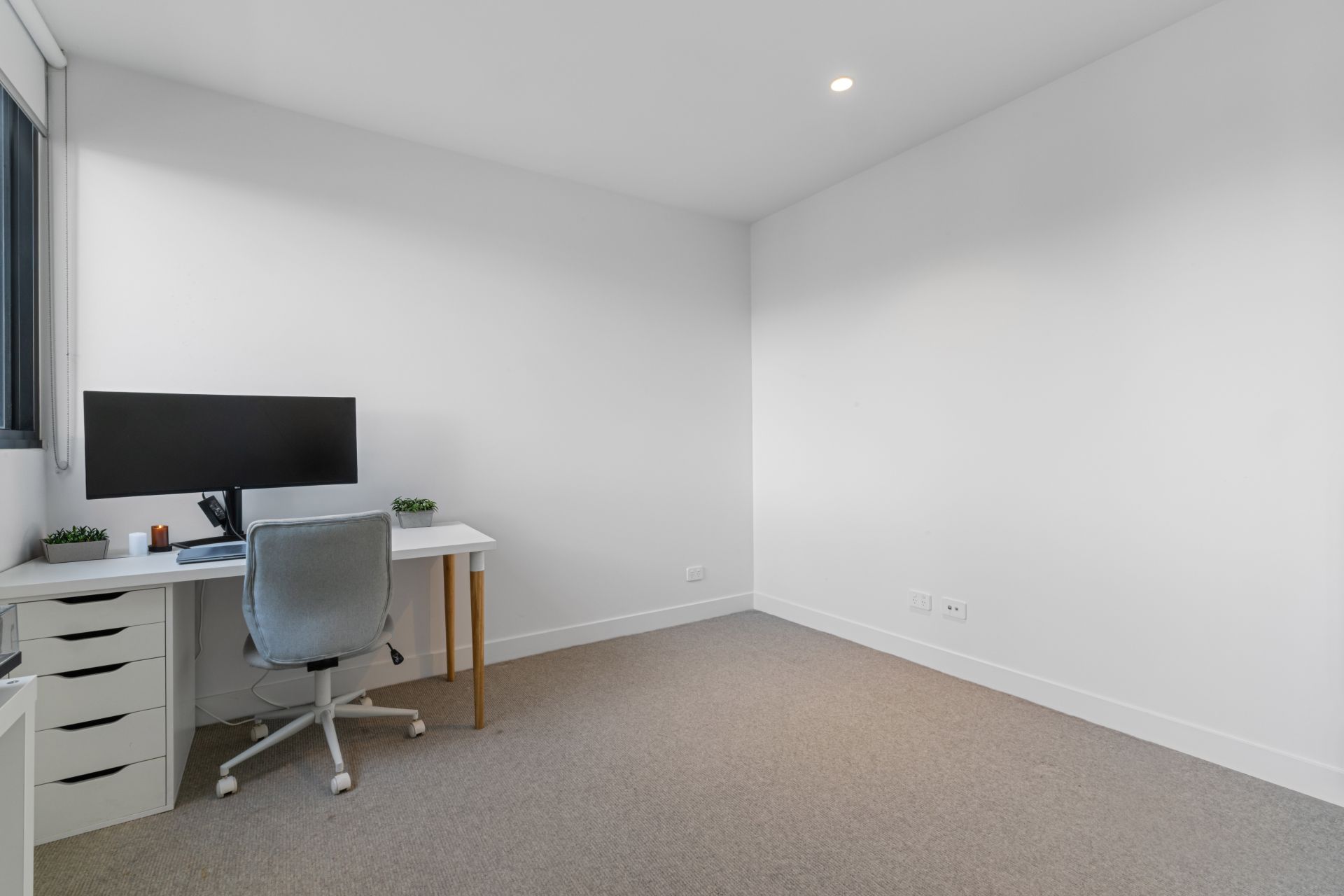 Contemporary Two-Bedroom Apartment in the Heart of Preston