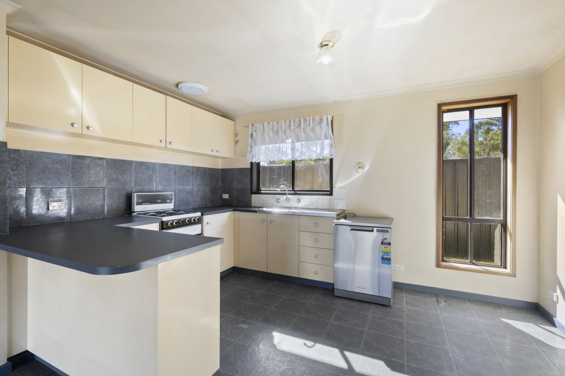 2/12 Jean Street, Maryborough - Thumbnail 6