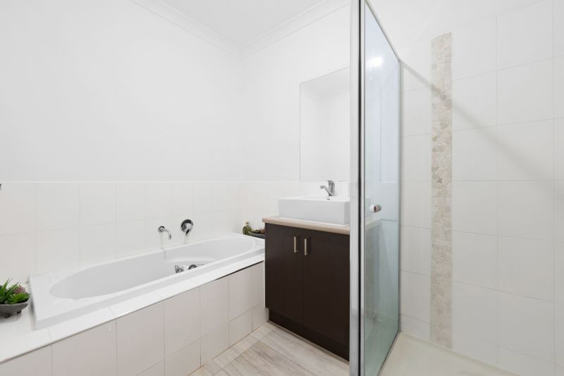 4/17-21 Cobaw Circuit, Caroline Springs