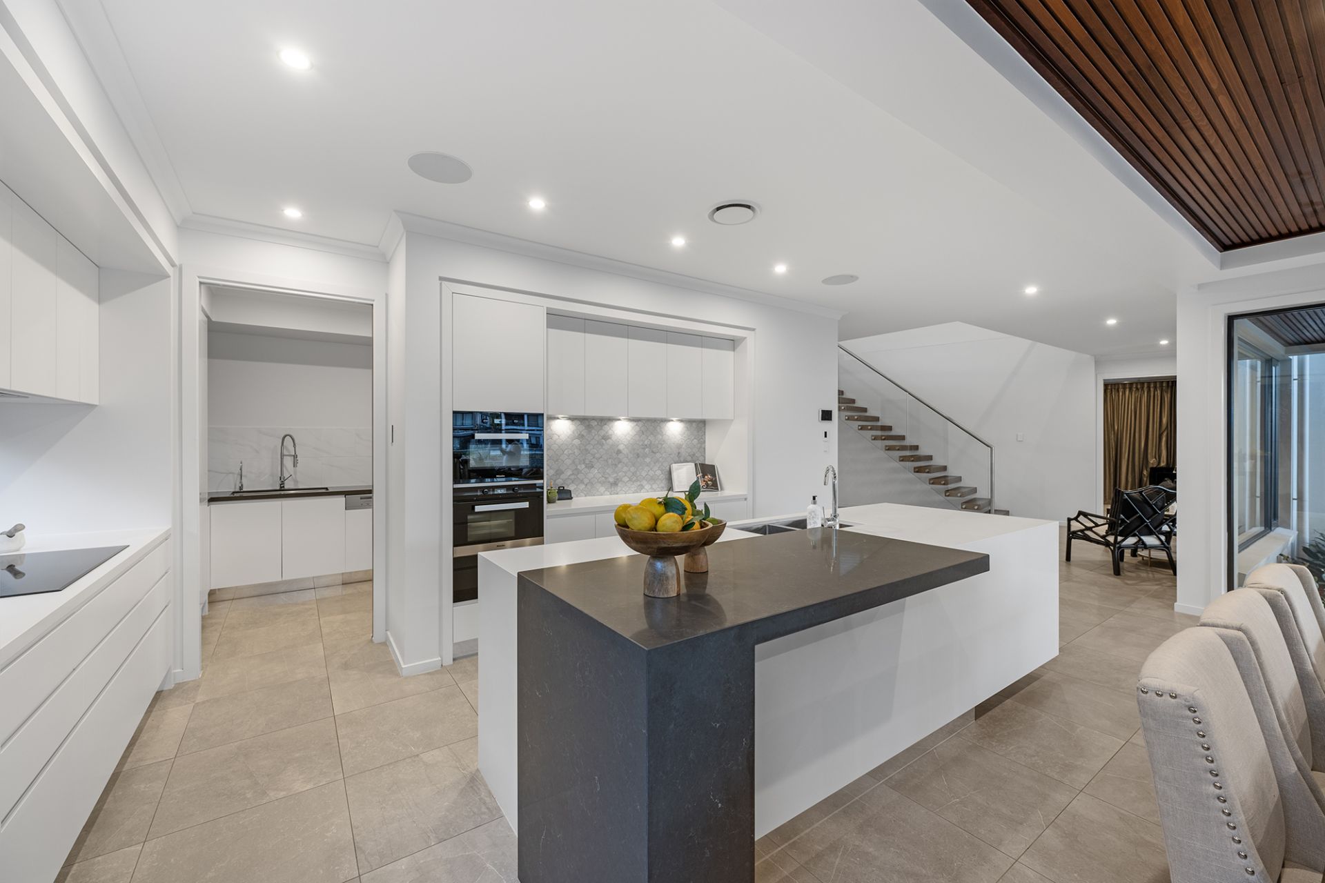14-16 Northwater Drive, Hope Island - Thumbnail 8