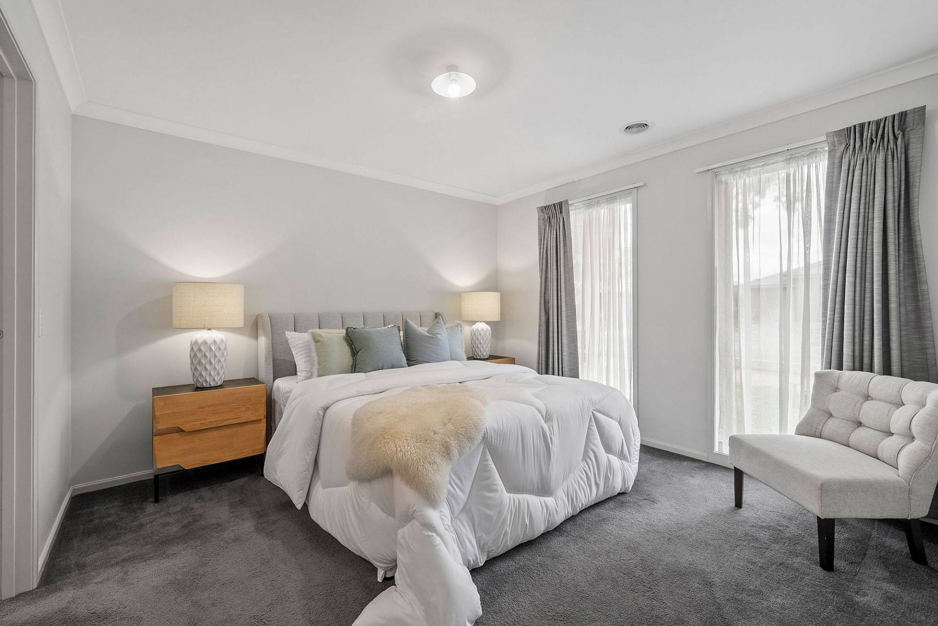 Perfectly Positioned Family Living with Lifestyle Convenience
