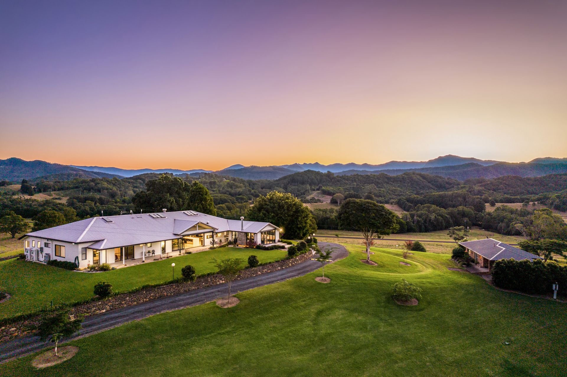 $ 5,650,000, Nobbys Creek - Thumbnail 3
