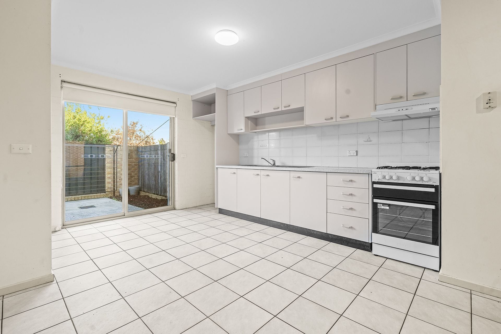 7/1A Davison Street Queanbeyan NSW, Queanbeyan - Thumbnail 3