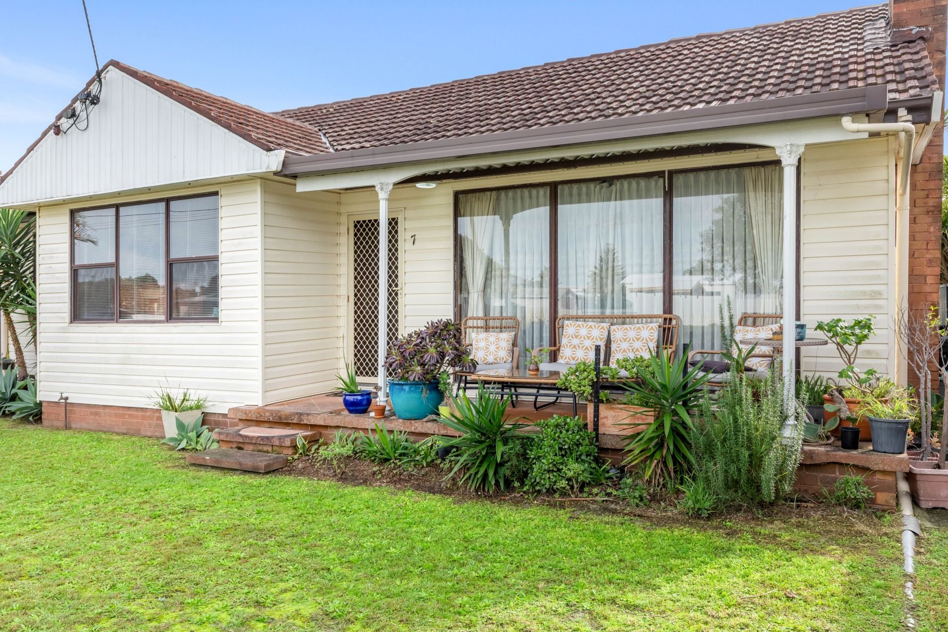 7 Carawa Street, Blacksmiths, Blacksmiths - Thumbnail 2
