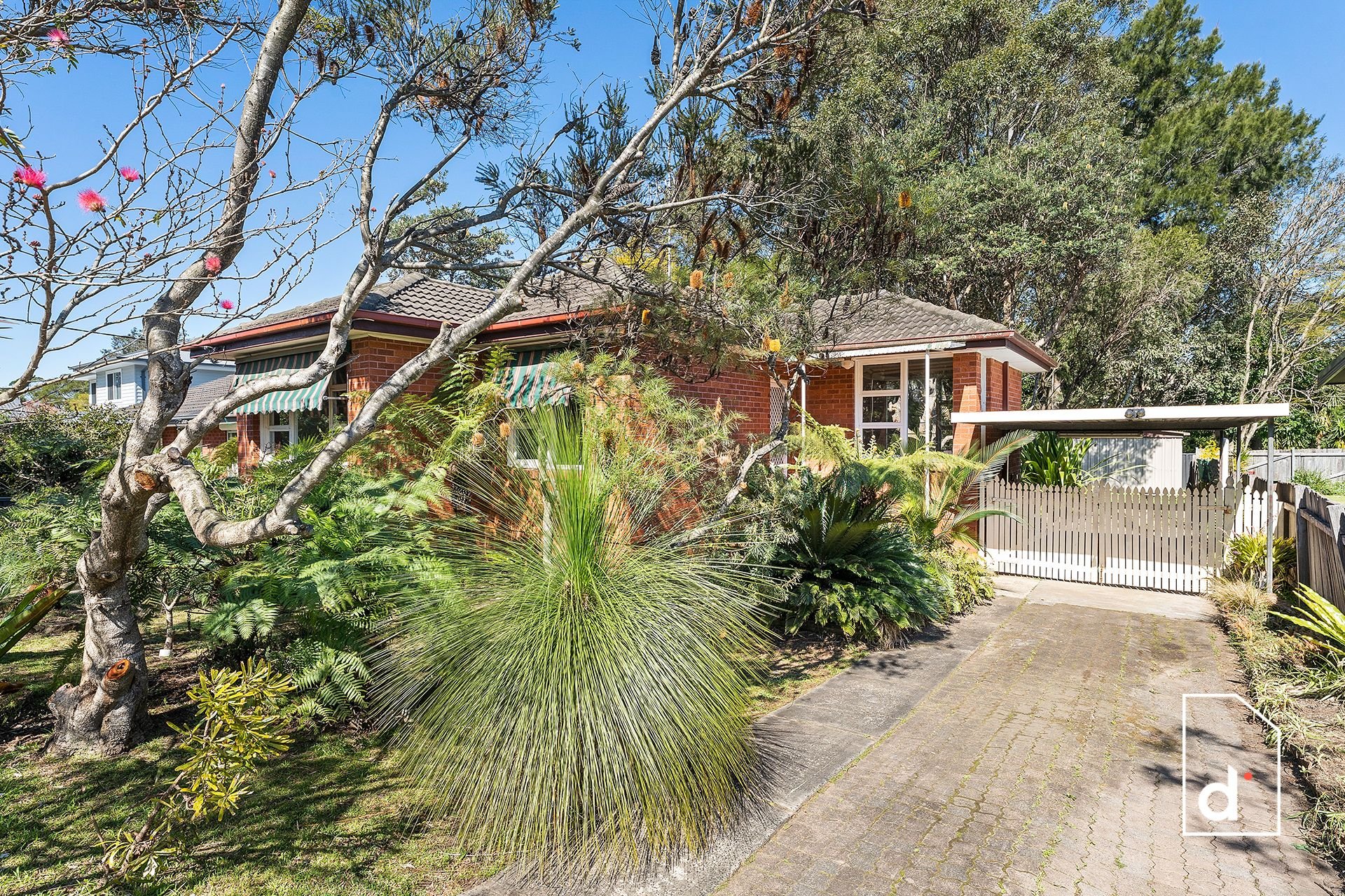17 Rickard Road, Unanderra NSW 2526