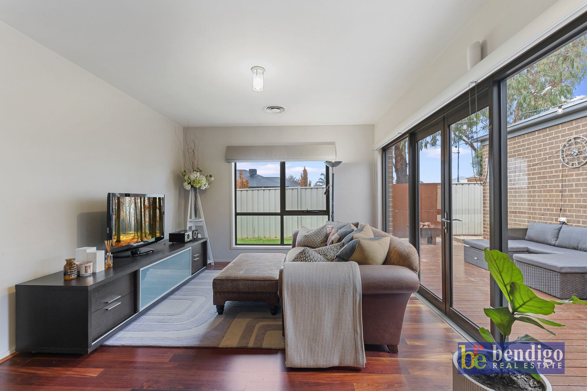 1 Gordonia Place Epsom VIC, Epsom - Thumbnail 3