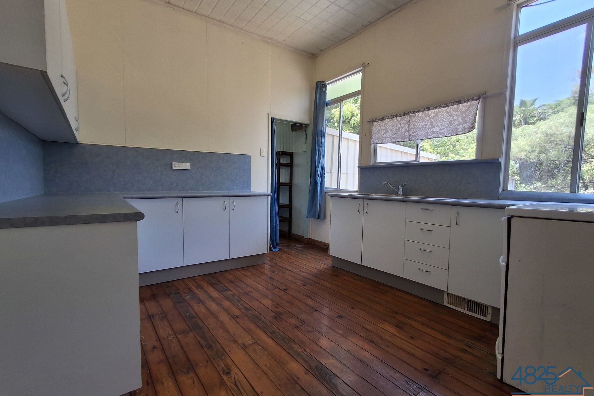 39 Jacobsen Crescent Mount Isa QLD, Mount Isa City - Thumbnail 3