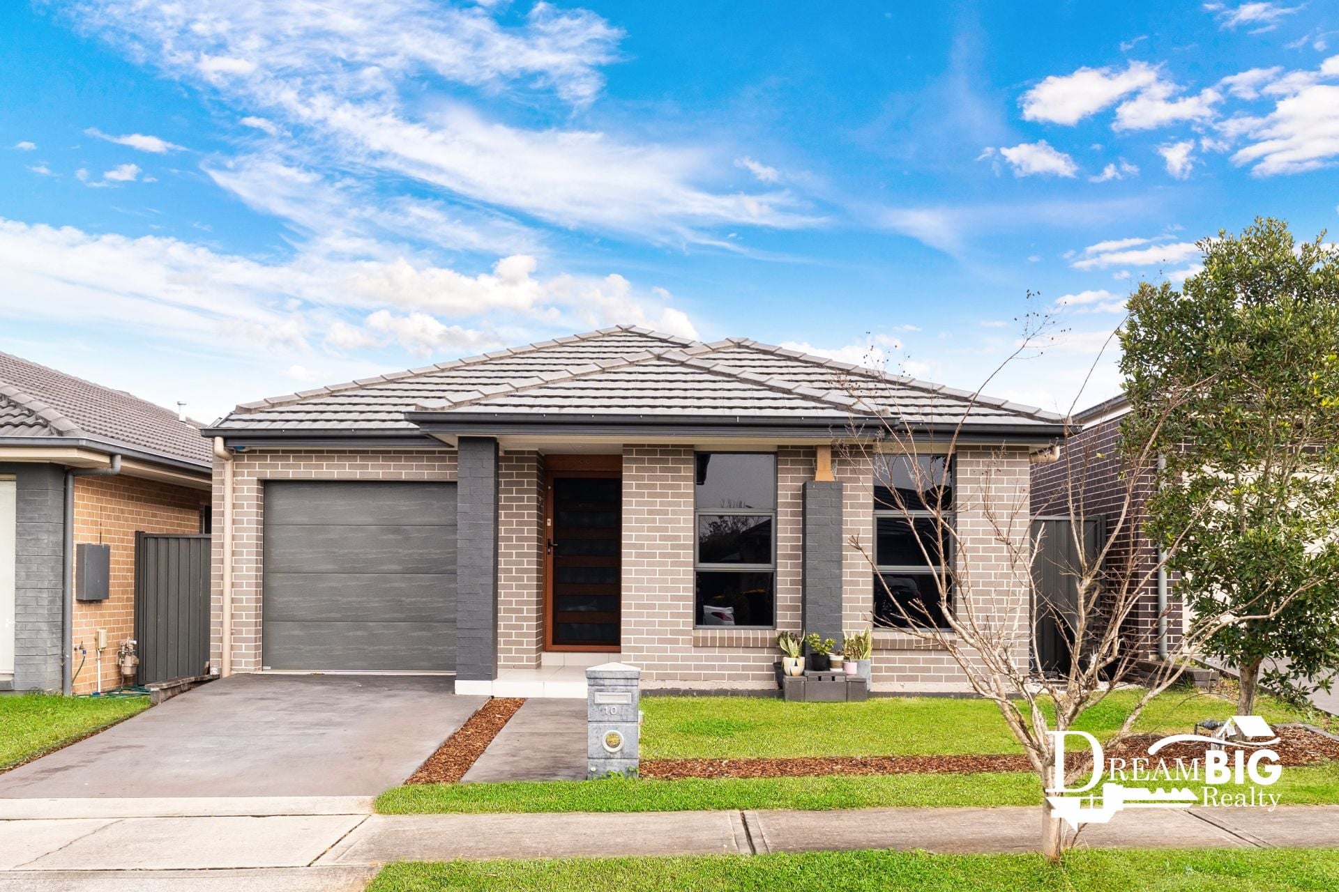 10 Whyalla Street, Jordan Springs, Jordan Springs - Thumbnail 2