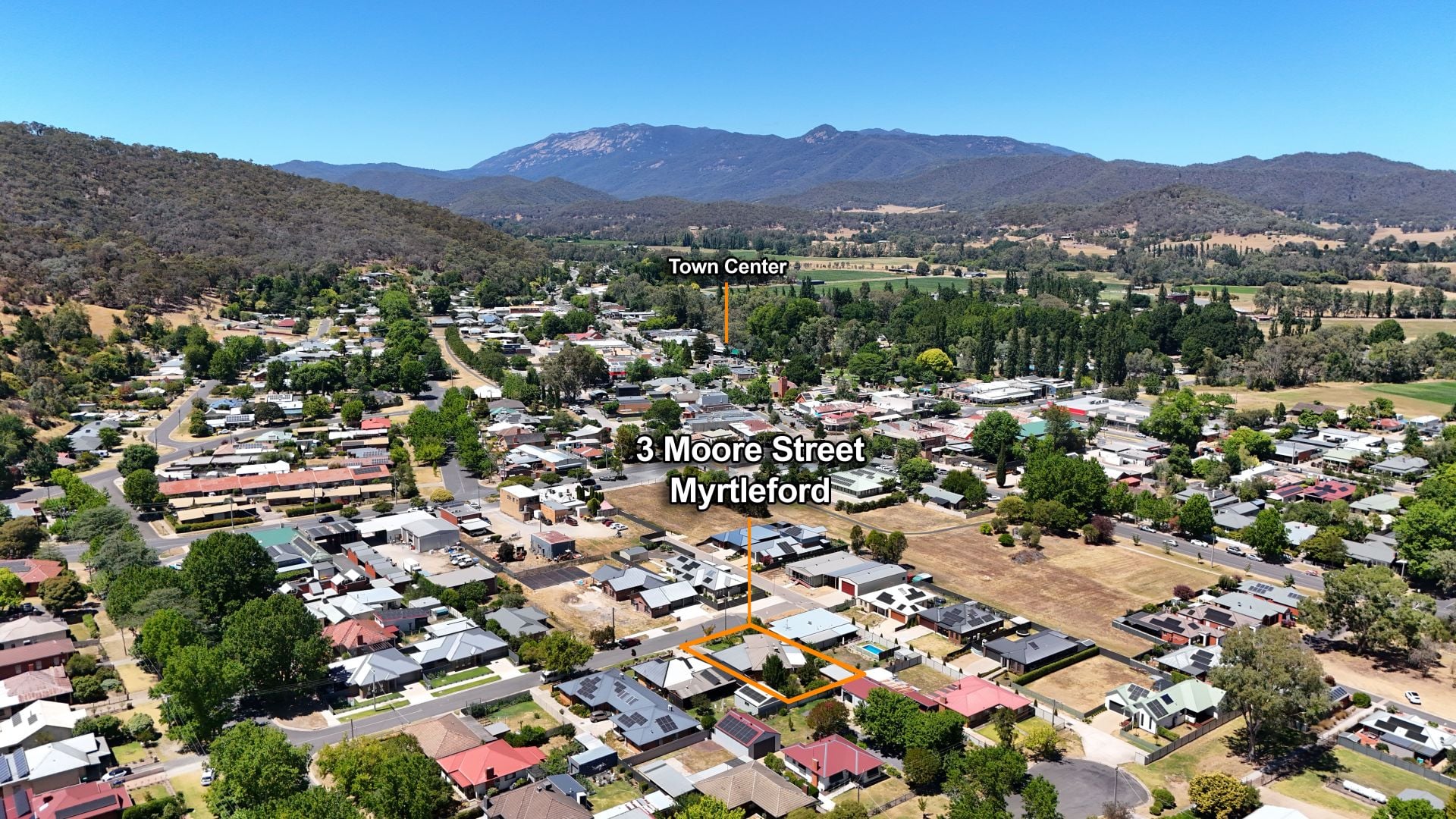 3 Moore Street, MYRTLEFORD, Myrtleford - Thumbnail 2