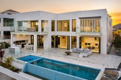 Supreme Waterfront Sophistication and Scale