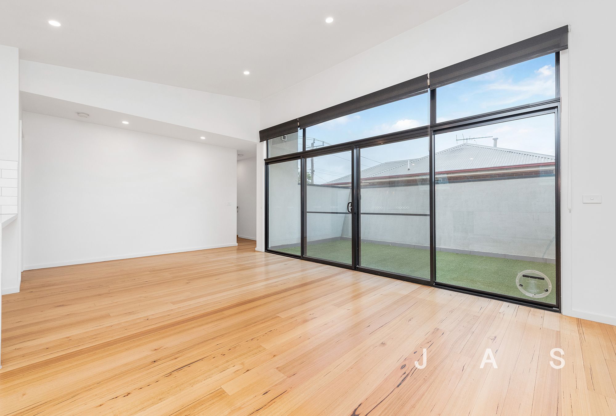 2/101 Roberts Street Yarraville VIC, Yarraville - Thumbnail 6