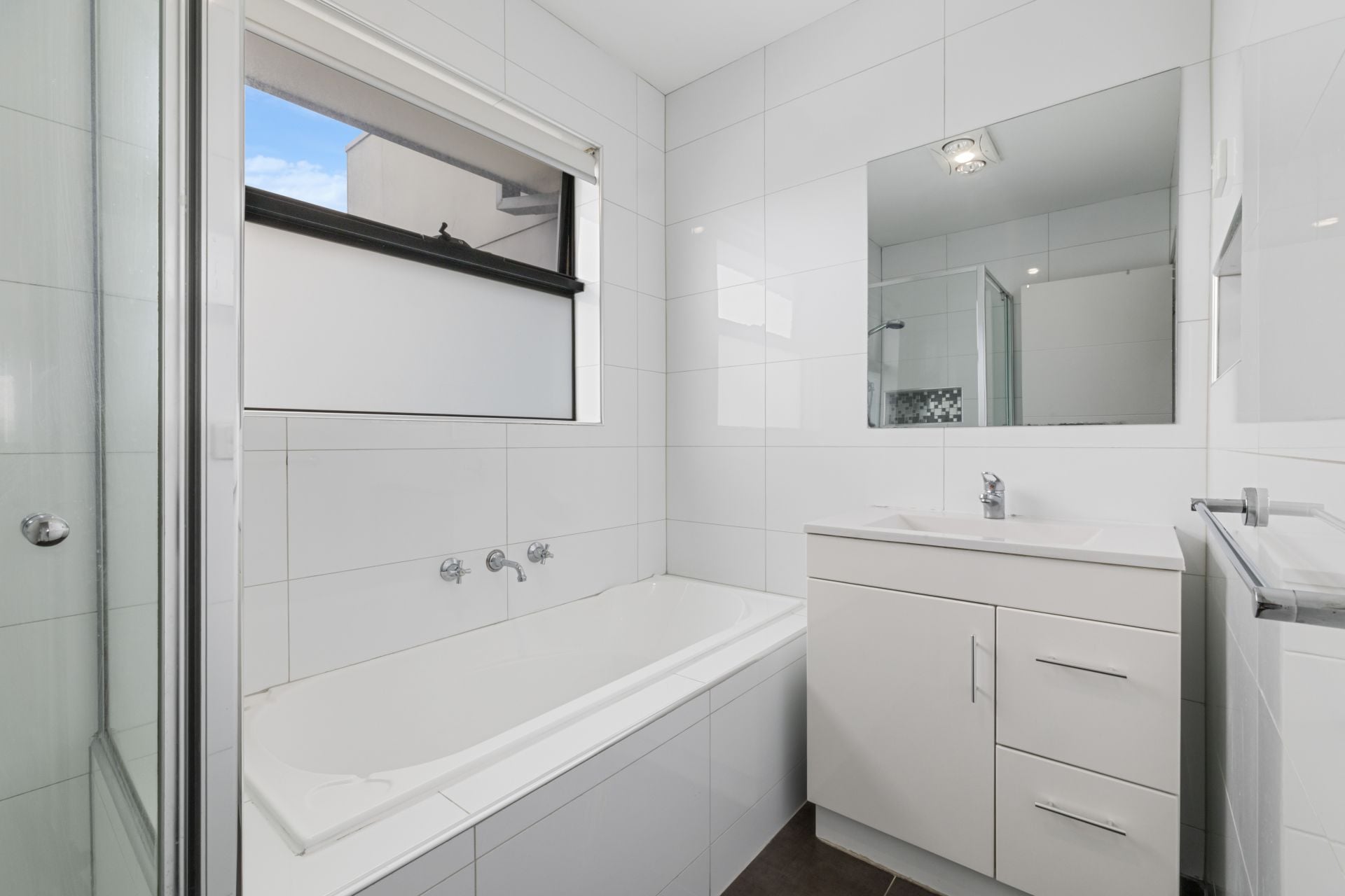 Comfort And Convenience In A Prime Lalor Location