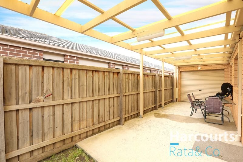 10 Friarbird Road, South Morang
