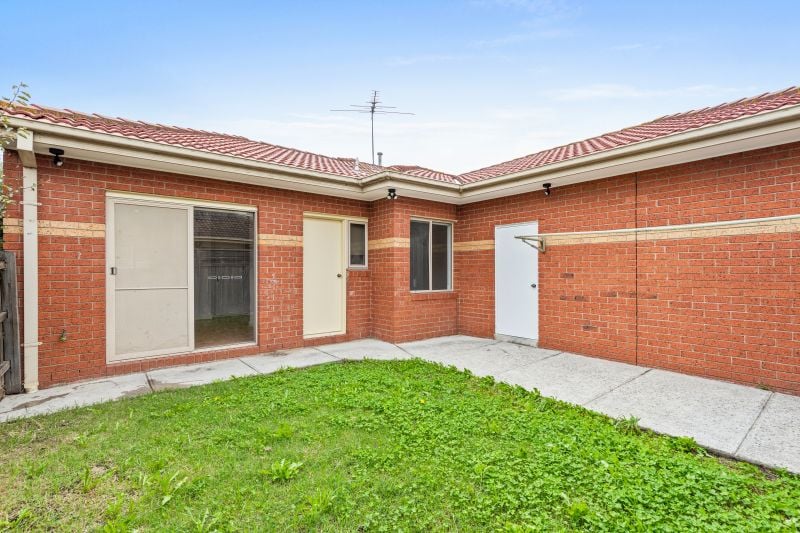 5 Hawthorn Court, Mill Park