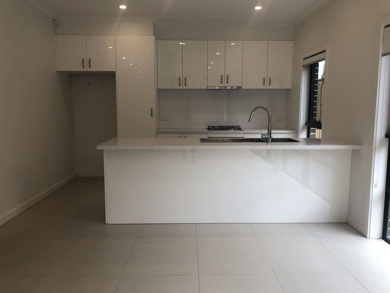 6/5 Linoak Avenue, Lalor