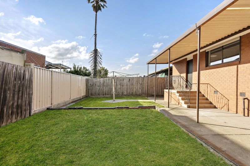 10 Brigette Court, Lalor