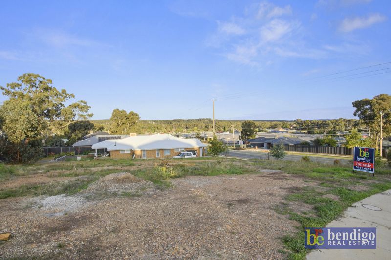8 Reville Close Golden Square VIC, Square - Thumbnail 2