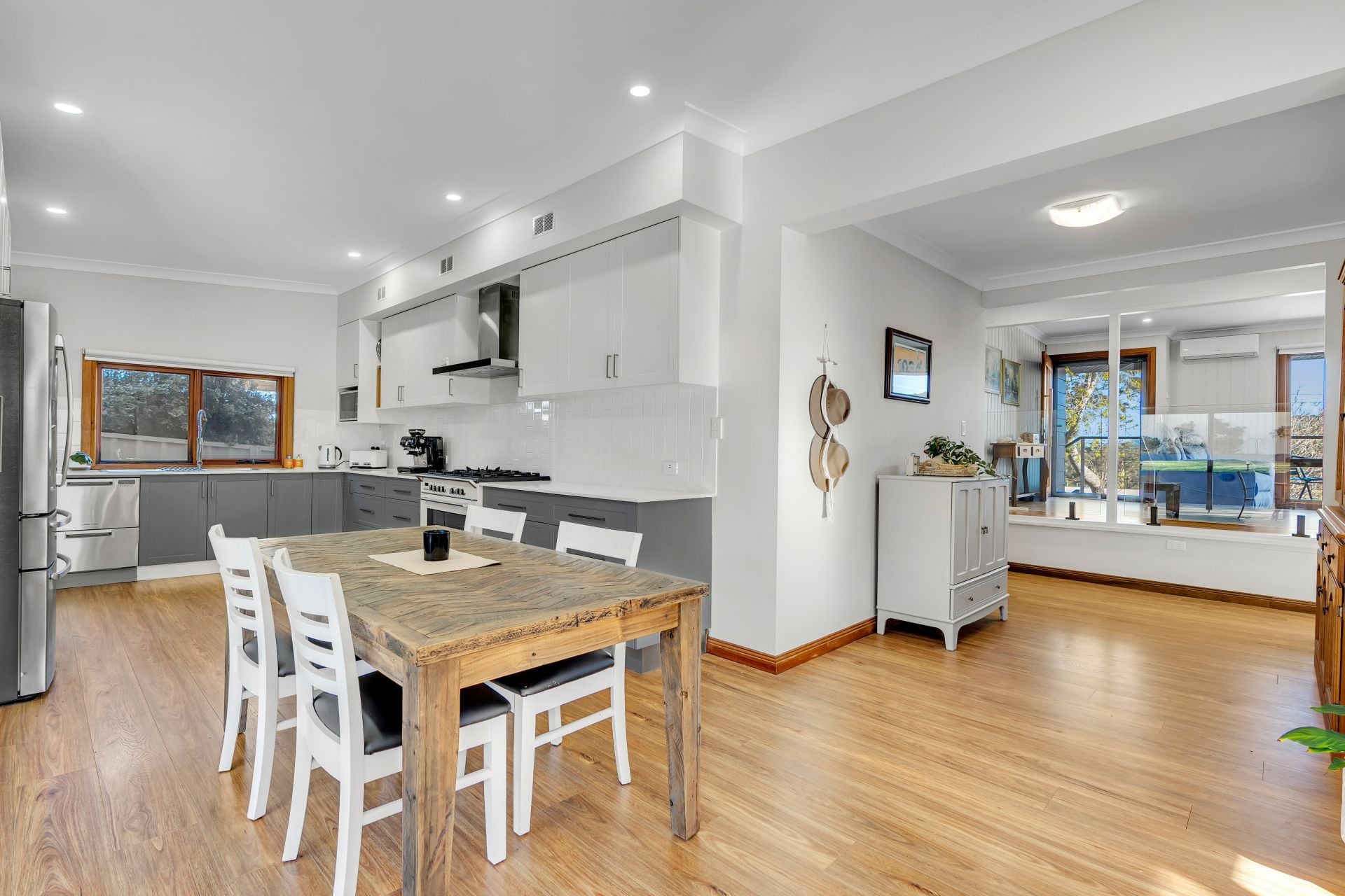 27 Elaine Avenue Berkeley Vale NSW, Berkeley Vale - Thumbnail 7