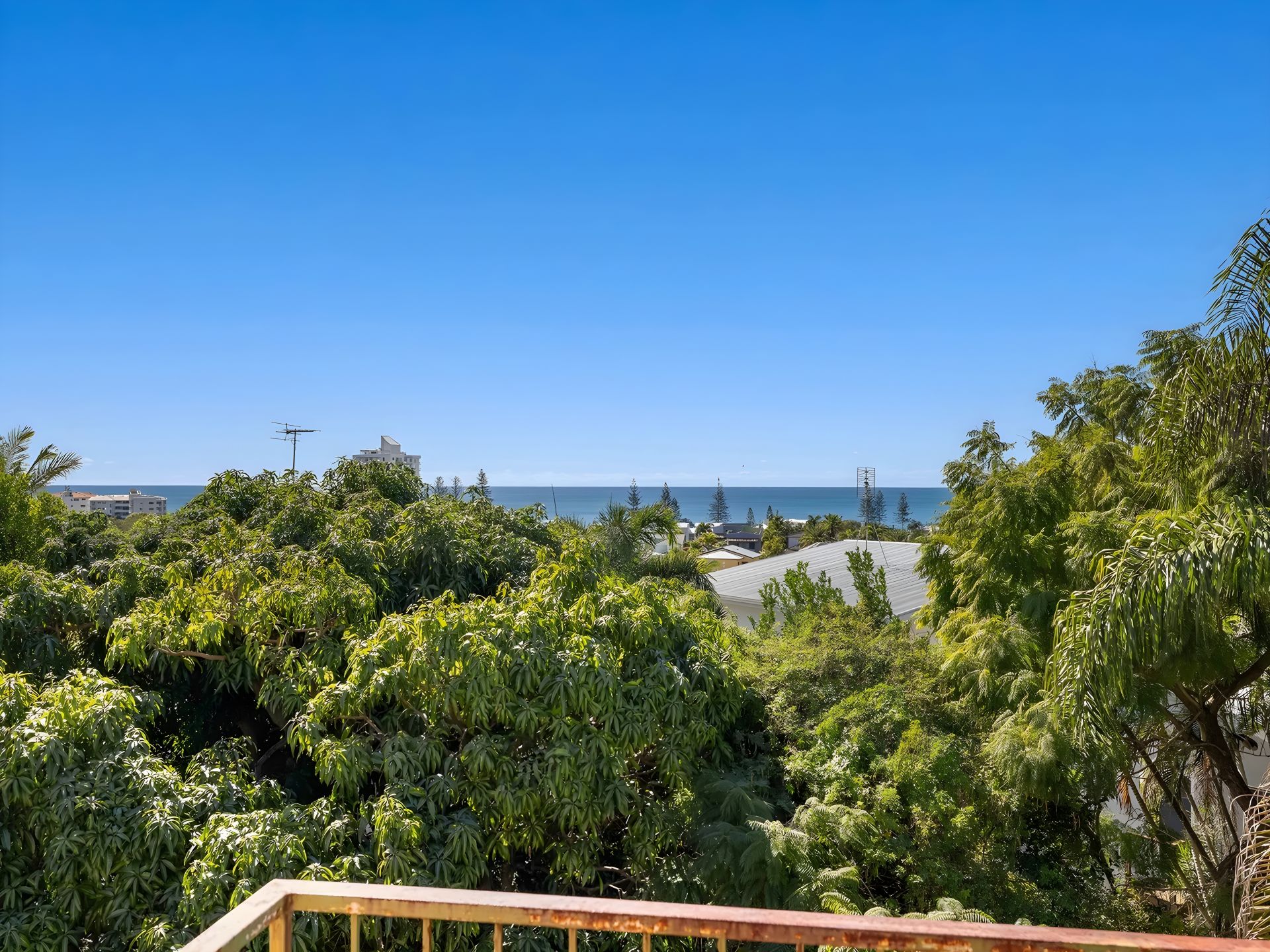 $ 1,800,000, Alexandra Headland - Thumbnail 5