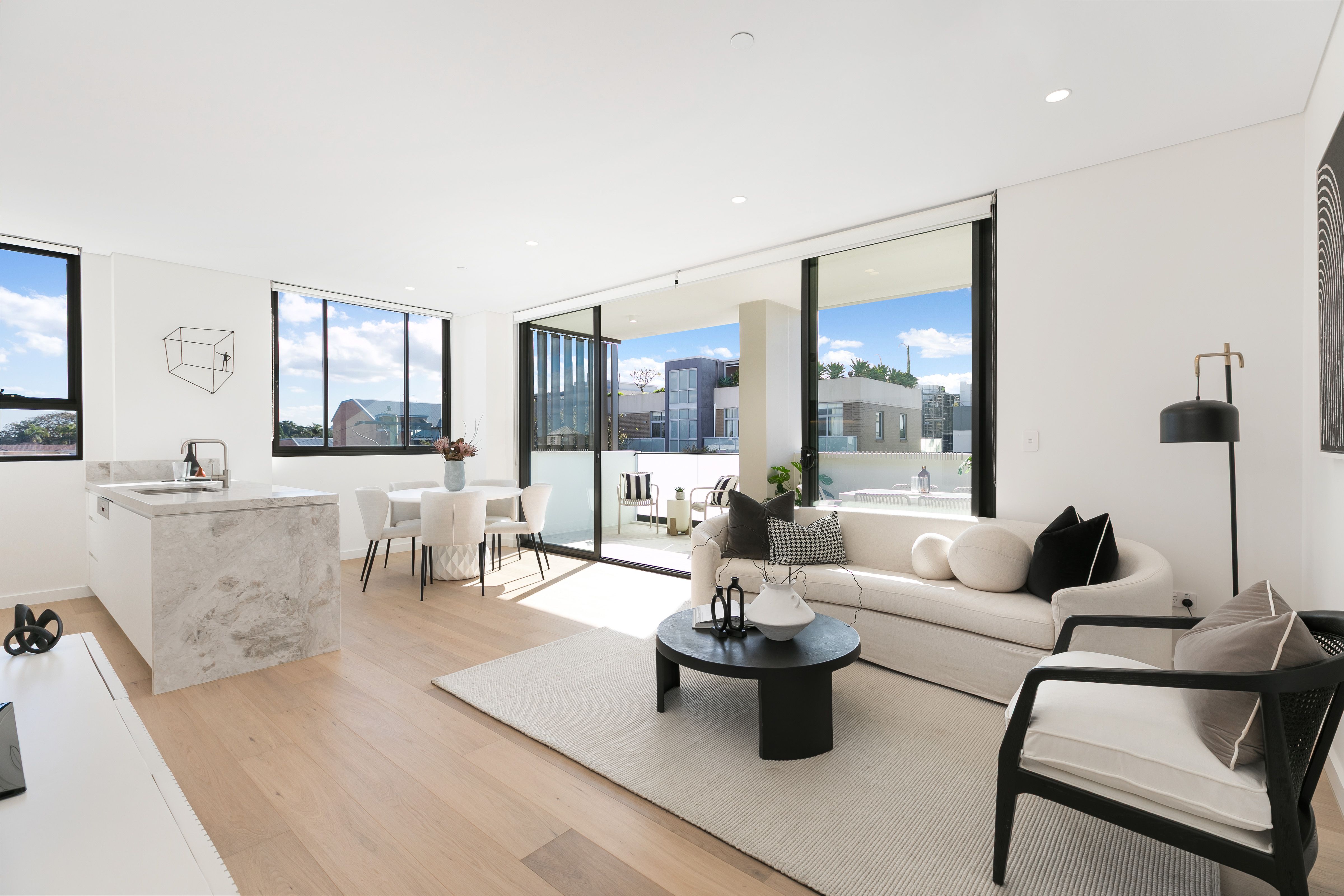 301/SAFIRE 80 Ramsgate Road RAMSGATE 2217